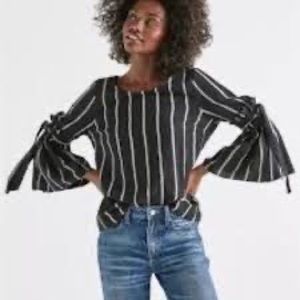 LUCKY BRAND black striped top with bell sleeve, linen blend small